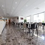 ホテル Auditorium 3*