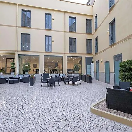 Auditorium 3* باري